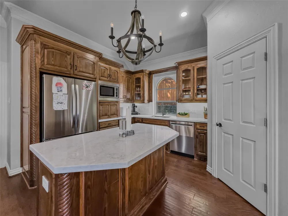 3211 Lake Creek Trail Mansfield, TX 76063