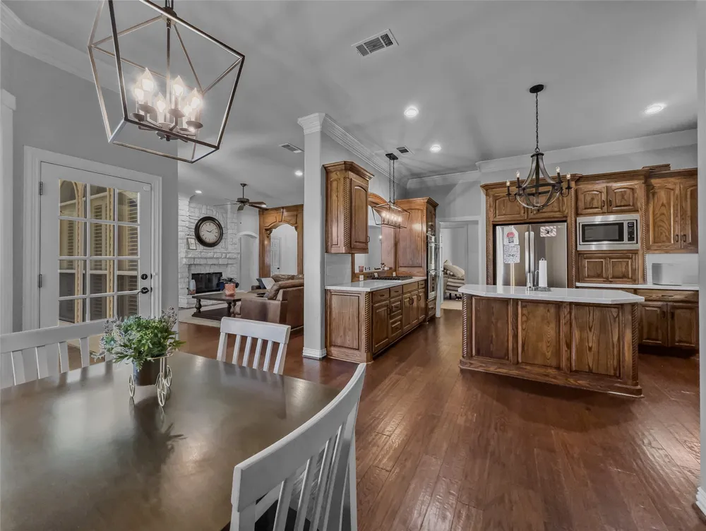 3211 Lake Creek Trail Mansfield, TX 76063