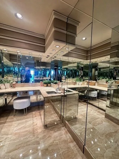 11111 Biscayne Blvd #PH AFG Miami, FL 33181