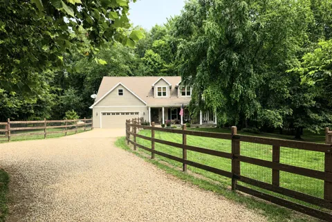 63483 Robbins Lake Road