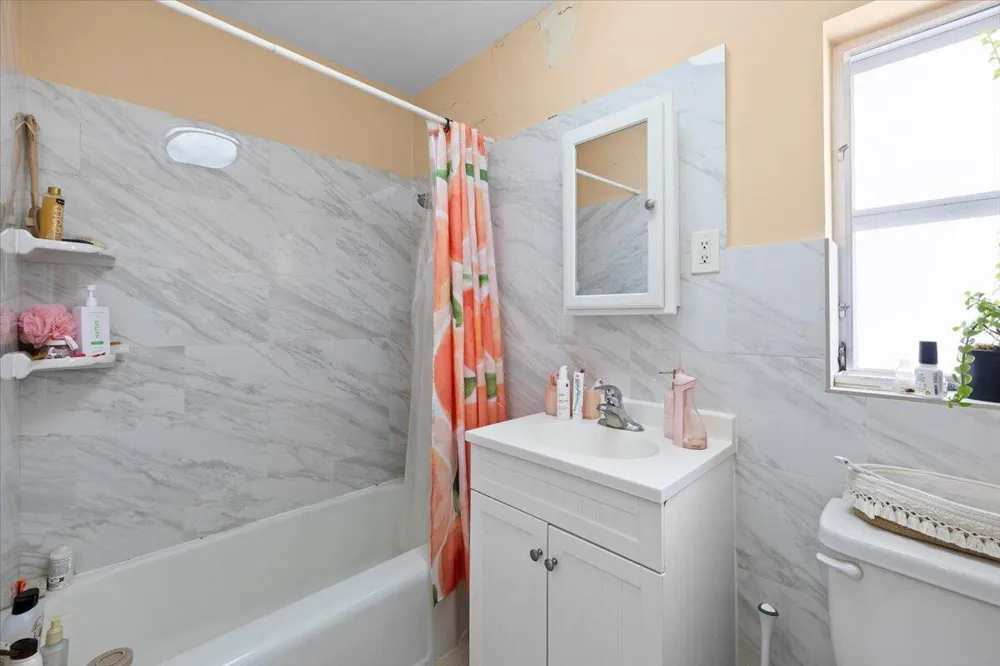 327 S Ocean Breeze #1 Lake Worth, FL 33460