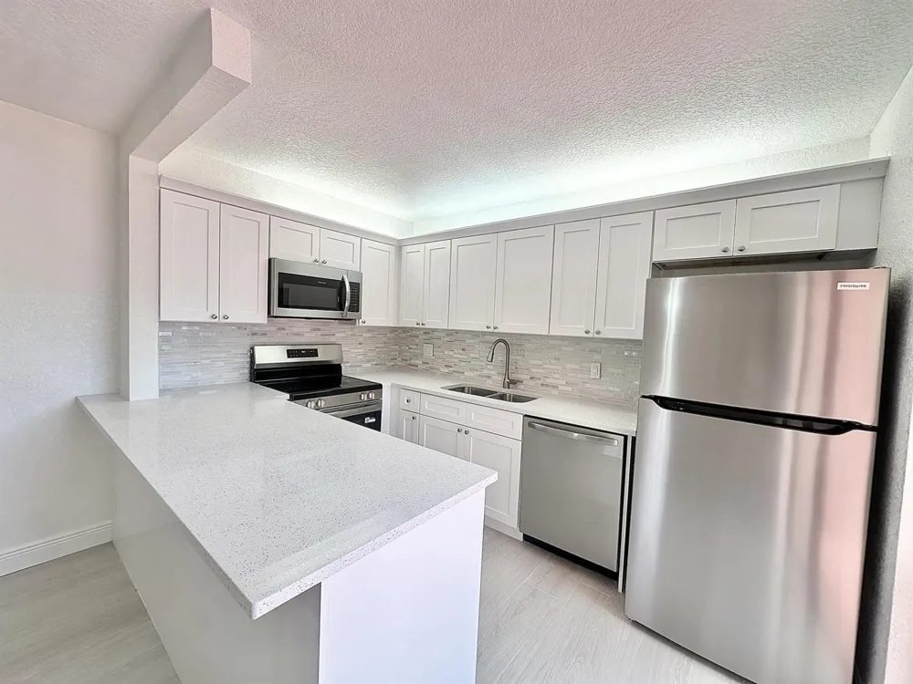 255 Lake Arbor Drive Palm Springs, FL 33461