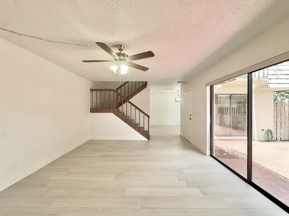 255 Lake Arbor Drive Palm Springs, FL 33461