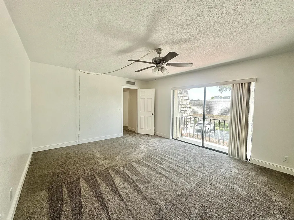 255 Lake Arbor Drive Palm Springs, FL 33461