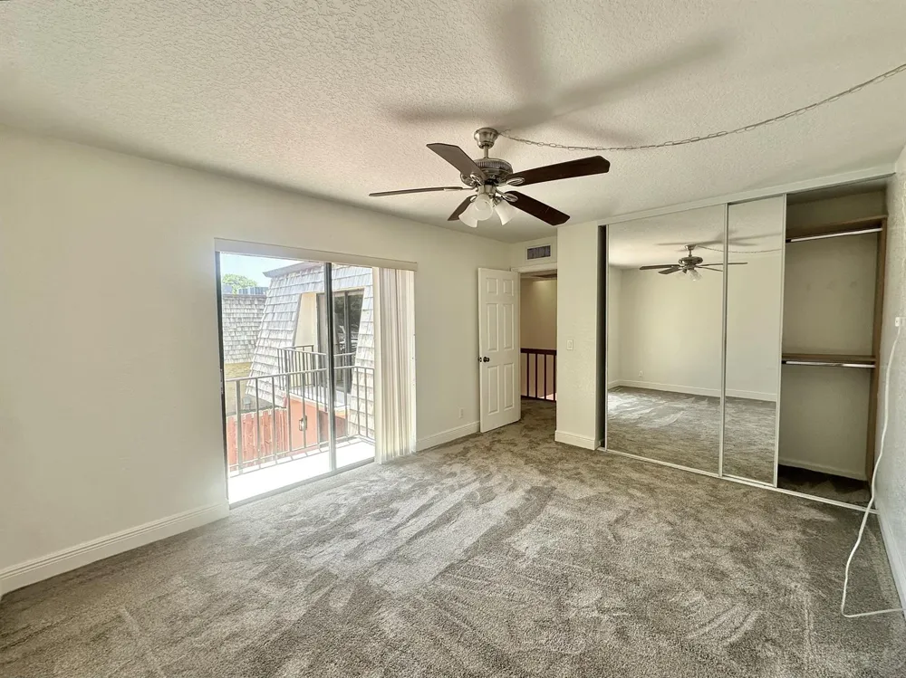 255 Lake Arbor Drive Palm Springs, FL 33461