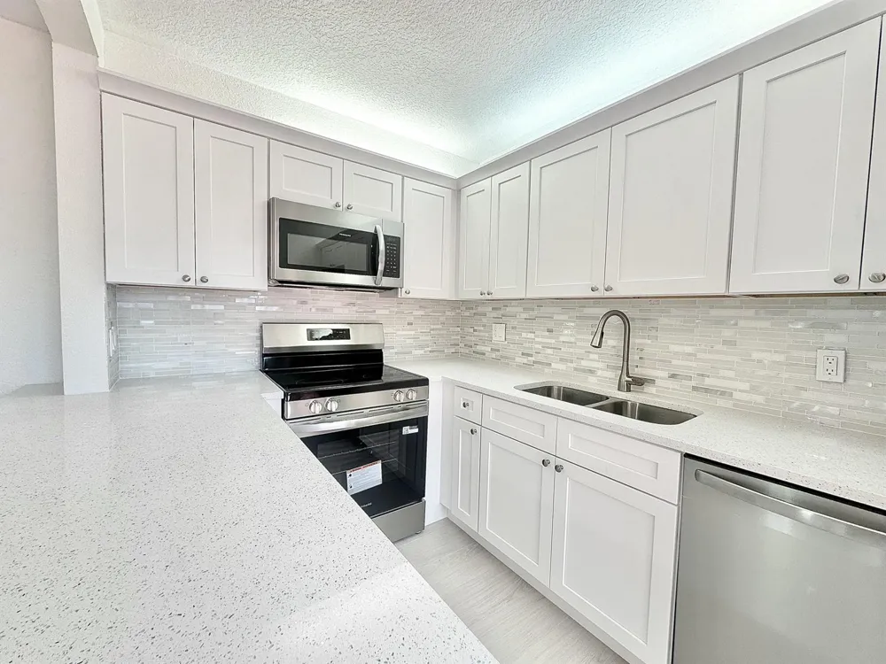 255 Lake Arbor Drive Palm Springs, FL 33461