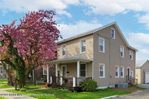 612 Sylvania Avenue