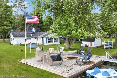 5980 Birchwood Drive