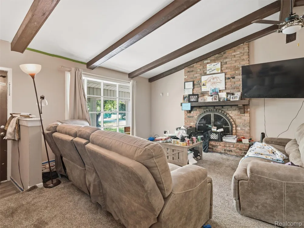 2435 E M 36 Hamburg Township, MI 48169