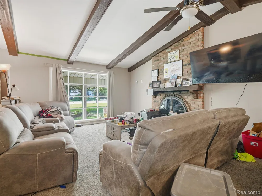 2435 E M 36 Hamburg Township, MI 48169