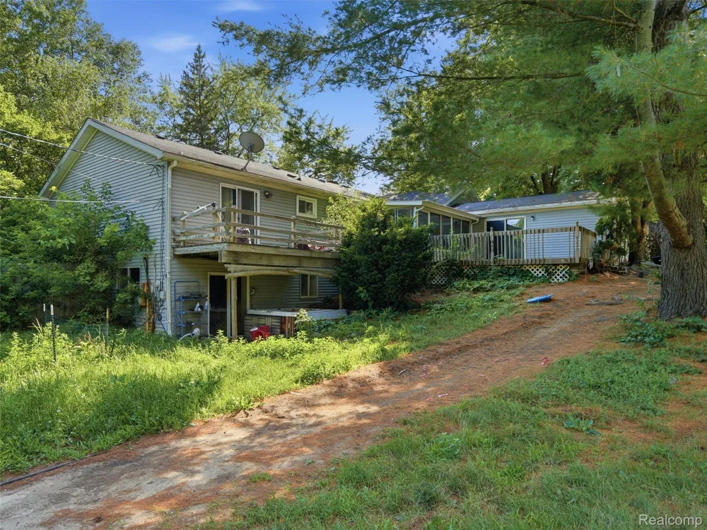 2435 E M 36 Hamburg Township, MI 48169