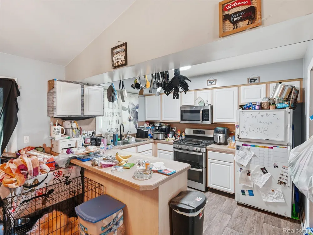 2435 E M 36 Hamburg Township, MI 48169