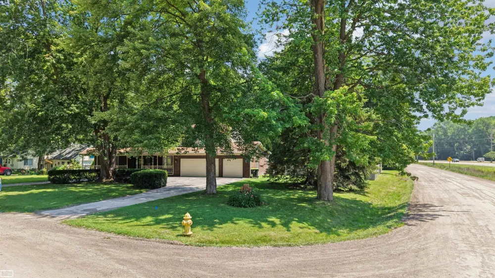 37816 Winkler Street Harrison Charter Township, MI 48045