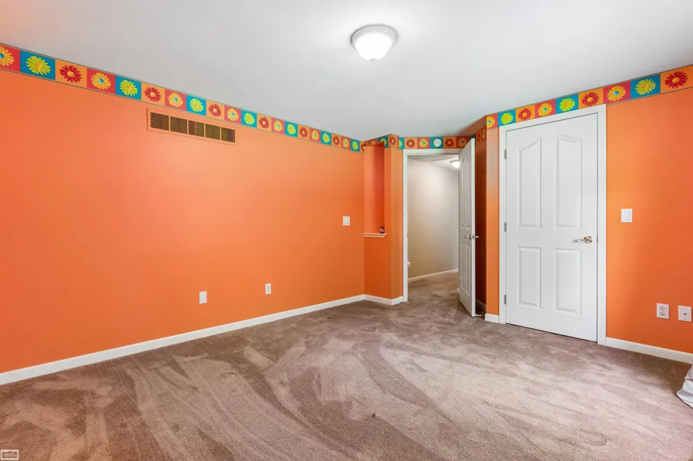 37816 Winkler Street Harrison Charter Township, MI 48045