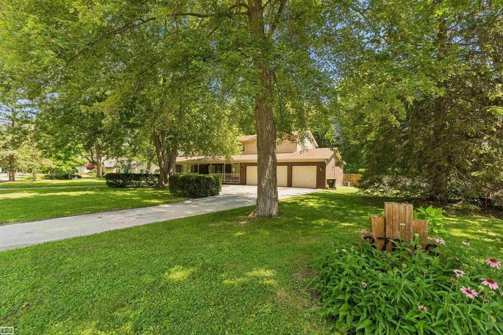 37816 Winkler Street Harrison Charter Township, MI 48045