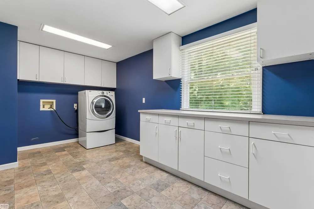 37816 Winkler Street Harrison Charter Township, MI 48045