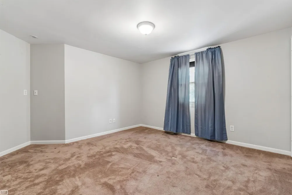 37816 Winkler Street Harrison Charter Township, MI 48045
