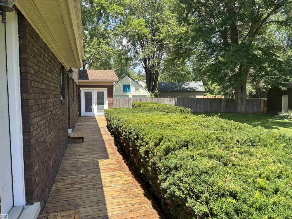 37816 Winkler Street Harrison Charter Township, MI 48045