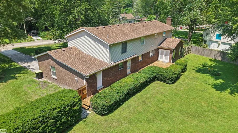 37816 Winkler Street Harrison Charter Township, MI 48045