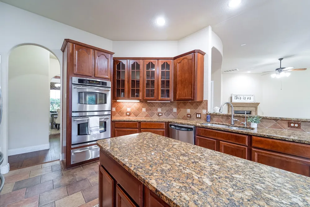 924 Brentwood Drive Murphy, TX 75094