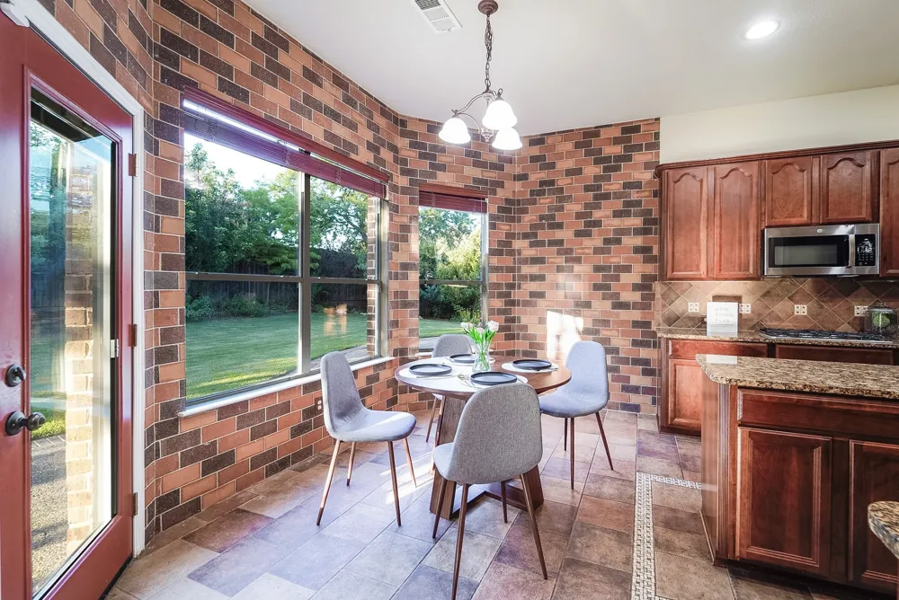 924 Brentwood Drive Murphy, TX 75094