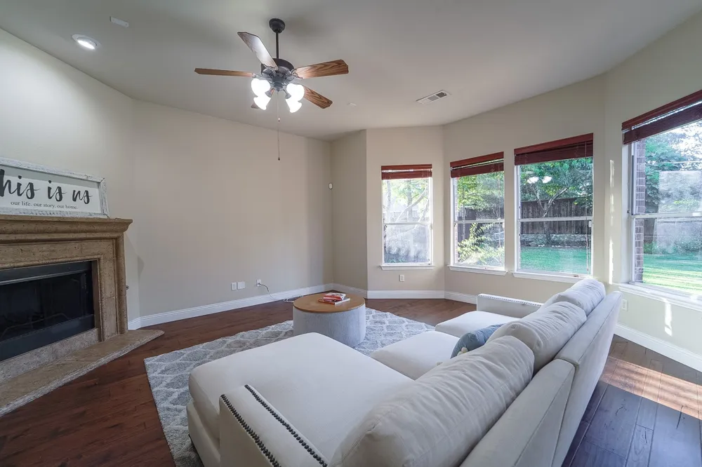 924 Brentwood Drive Murphy, TX 75094