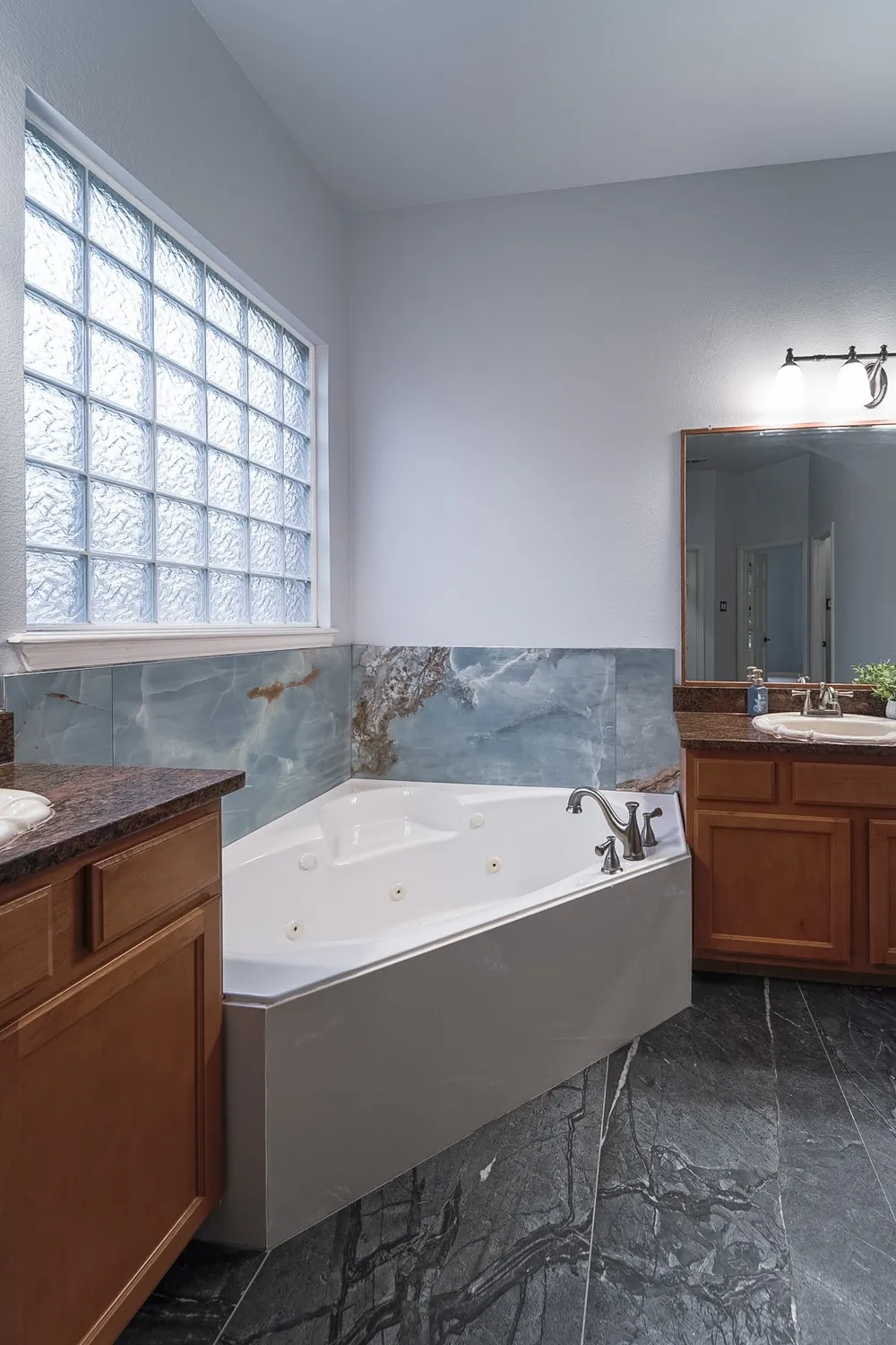 924 Brentwood Drive Murphy, TX 75094