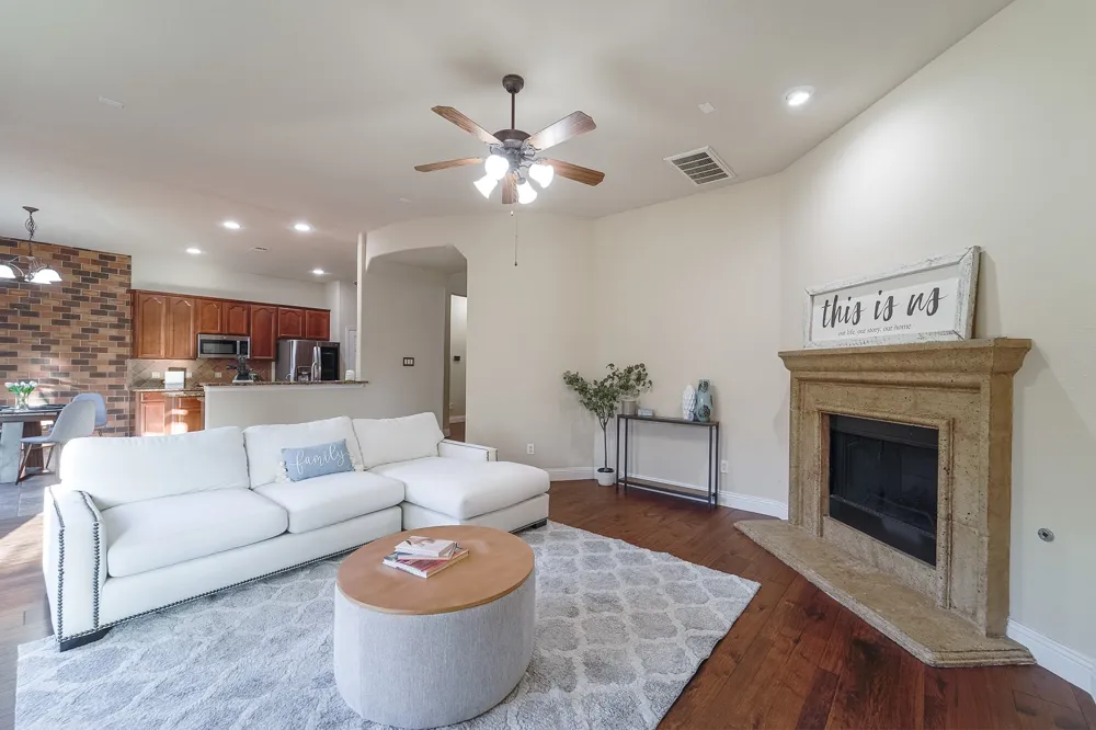 924 Brentwood Drive Murphy, TX 75094