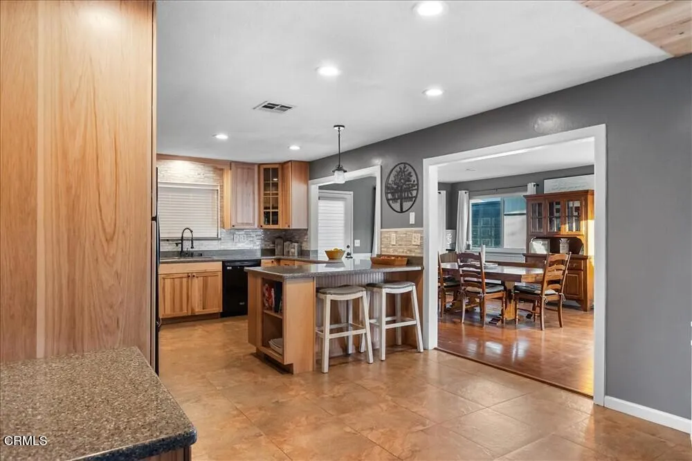 28050 Black Gold Way Tehachapi, CA 93561