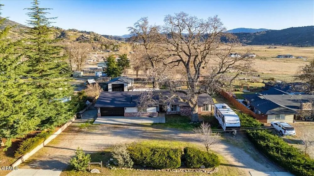 28050 Black Gold Way Tehachapi, CA 93561