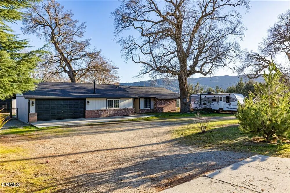 28050 Black Gold Way Tehachapi, CA 93561