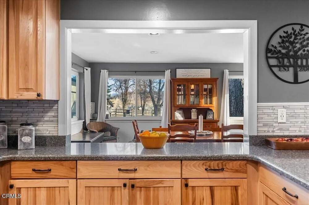 28050 Black Gold Way Tehachapi, CA 93561