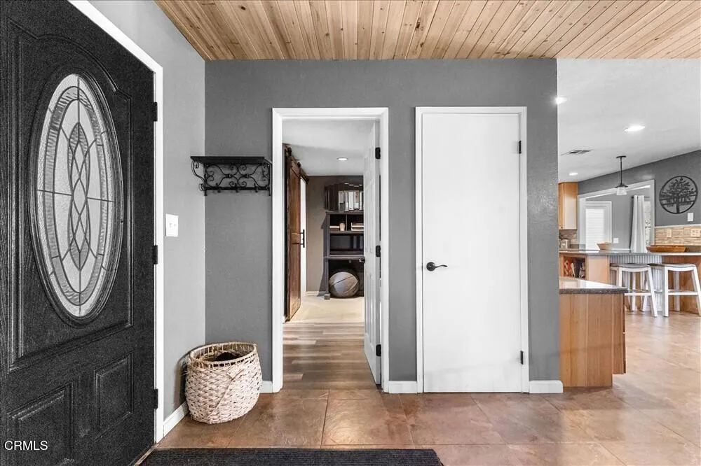 28050 Black Gold Way Tehachapi, CA 93561