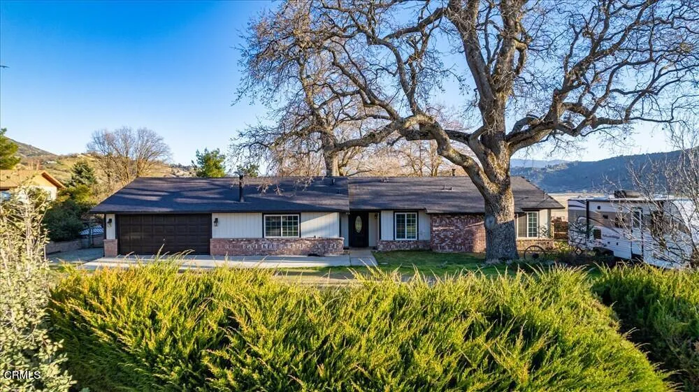 28050 Black Gold Way Tehachapi, CA 93561