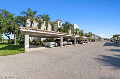 Legends Boulevard #306