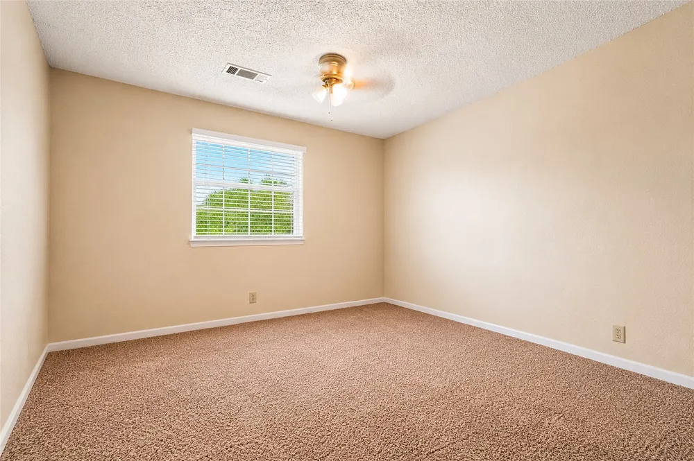 358 Easley Road Smithville, TX 78957