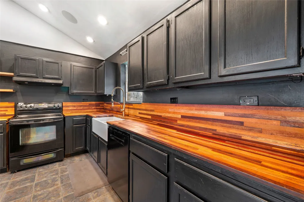 358 Easley Road Smithville, TX 78957