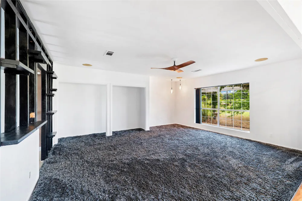 358 Easley Road Smithville, TX 78957