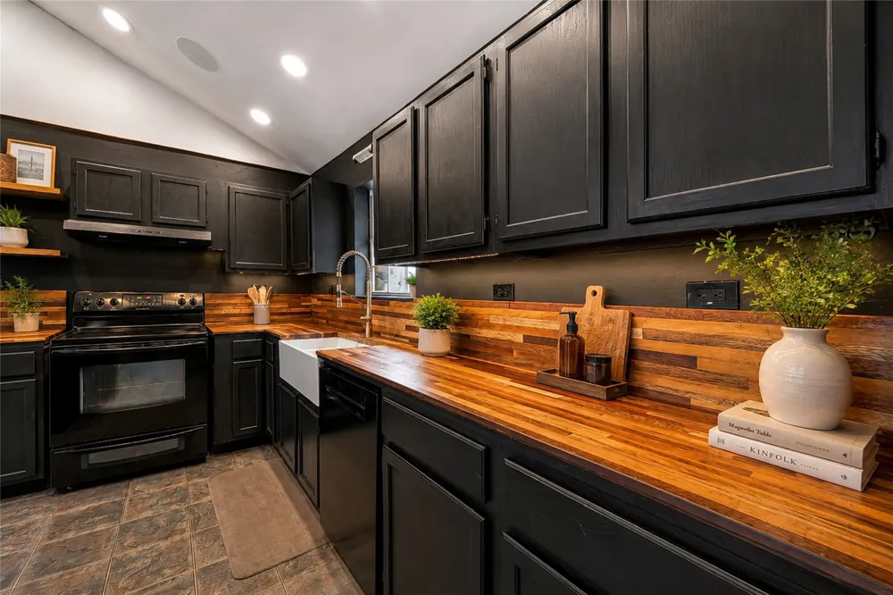 358 Easley Road Smithville, TX 78957