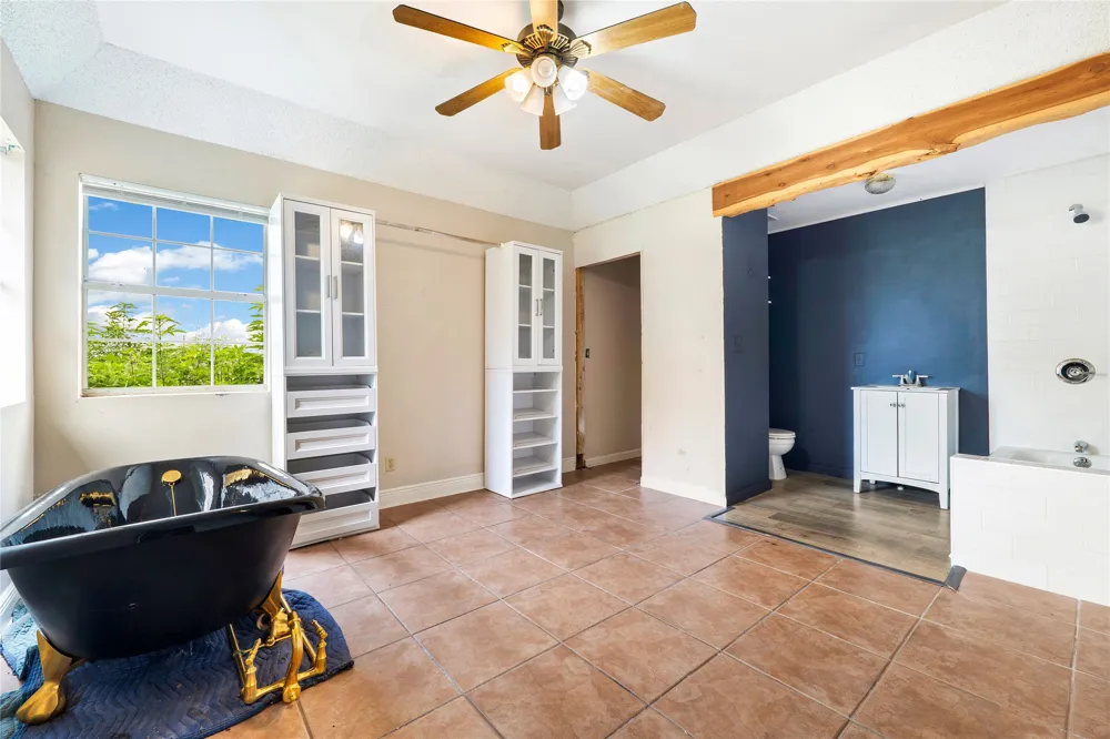 358 Easley Road Smithville, TX 78957