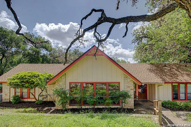 25 SHADY GROVE LN Wimberley, TX 78676