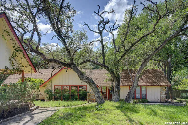 25 SHADY GROVE LN Wimberley, TX 78676