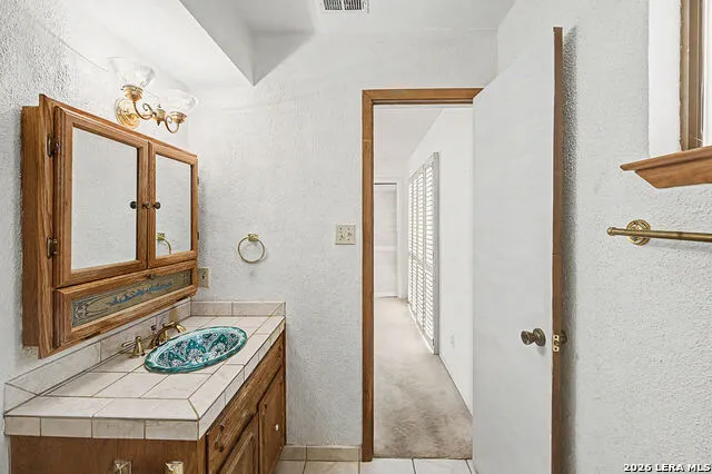 25 SHADY GROVE LN Wimberley, TX 78676