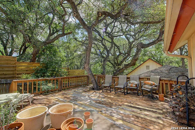 25 SHADY GROVE LN Wimberley, TX 78676
