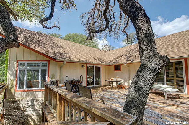 25 SHADY GROVE LN Wimberley, TX 78676