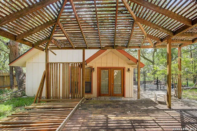 25 SHADY GROVE LN Wimberley, TX 78676