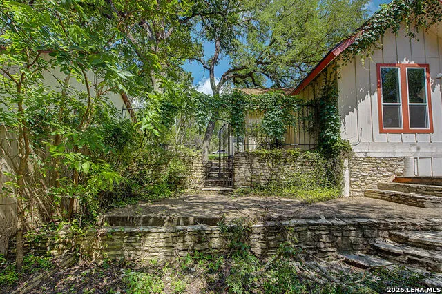 25 SHADY GROVE LN Wimberley, TX 78676
