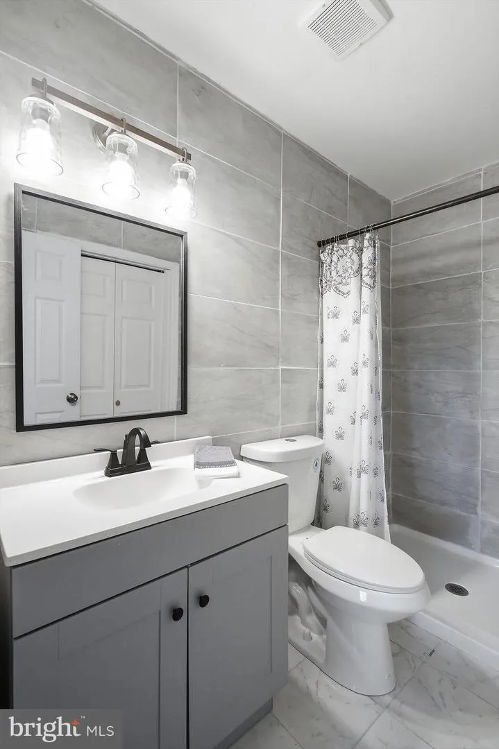 37 SYCAMORE ROAD Manahawkin, NJ 08050