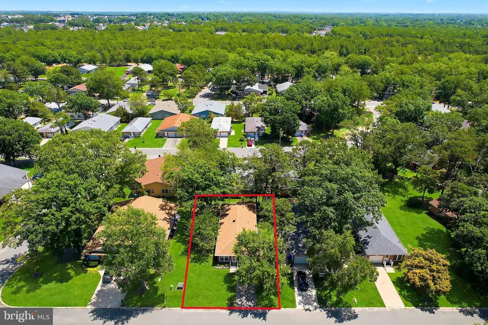37 SYCAMORE ROAD Manahawkin, NJ 08050