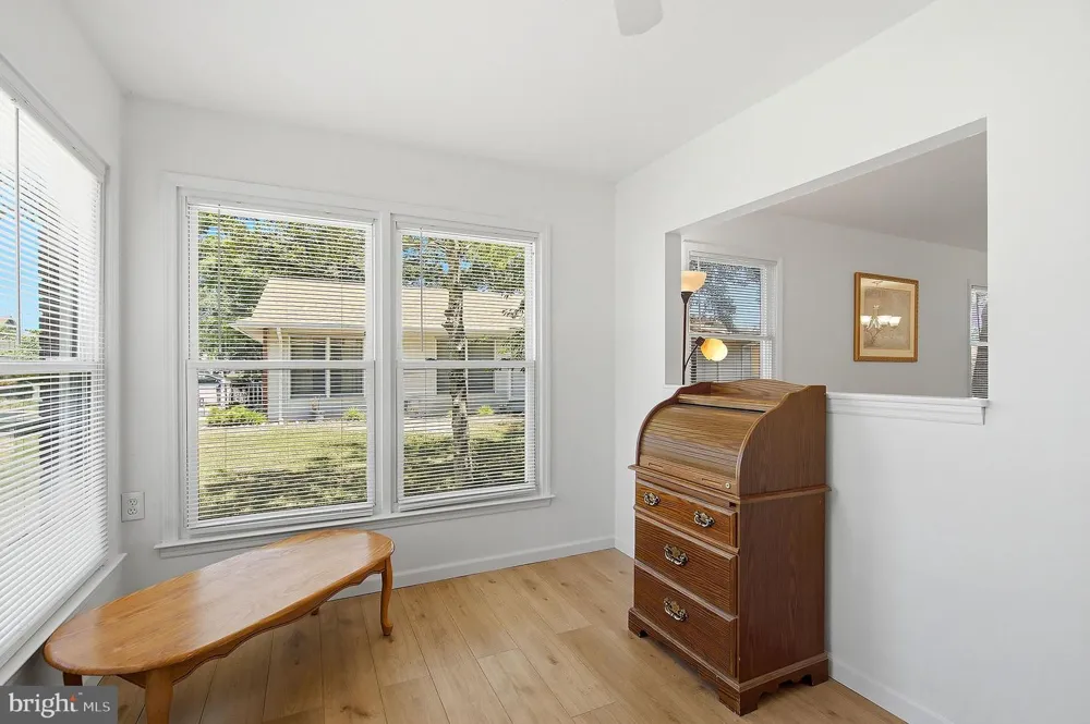 37 SYCAMORE ROAD Manahawkin, NJ 08050